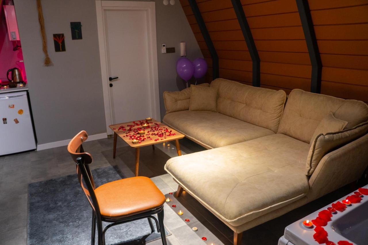 Hotel Triangle Life Suit à Kartepe Extérieur photo