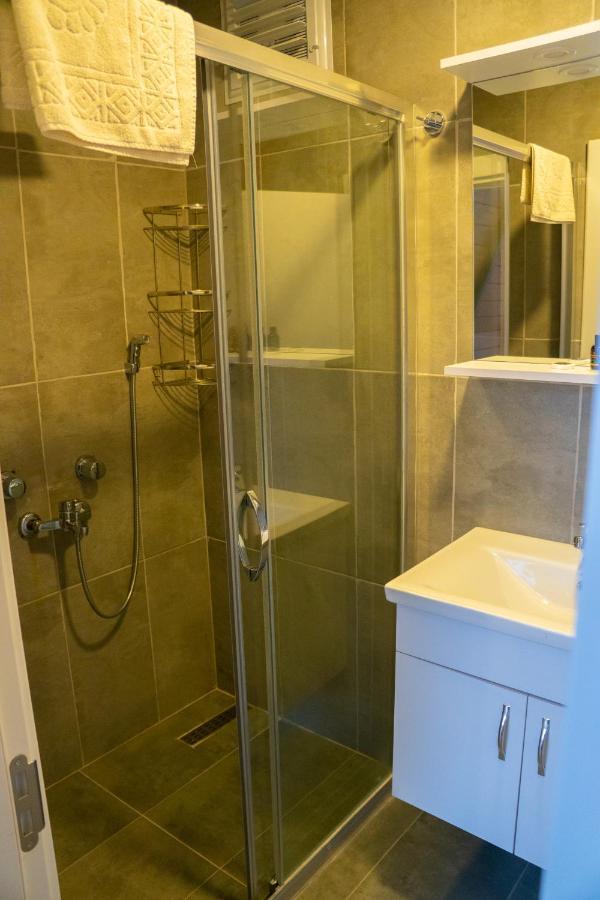 Hotel Triangle Life Suit à Kartepe Extérieur photo